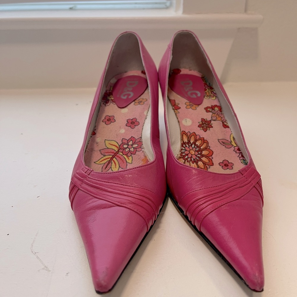 Dolce & Gabbana Pink Kitten Heel size 36/6